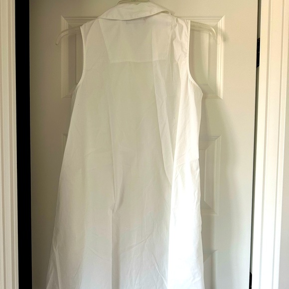 BR Factory New White Dress - Picture 2 of 3